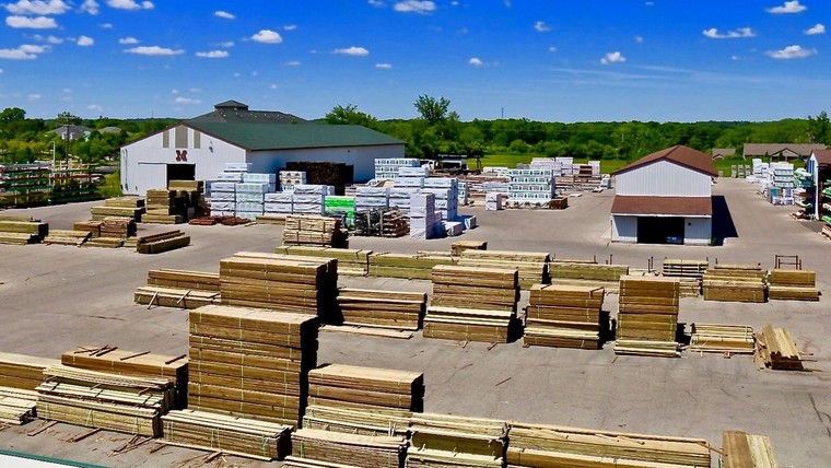 Picture of the Lumber Yard at our Chelsea, MI location