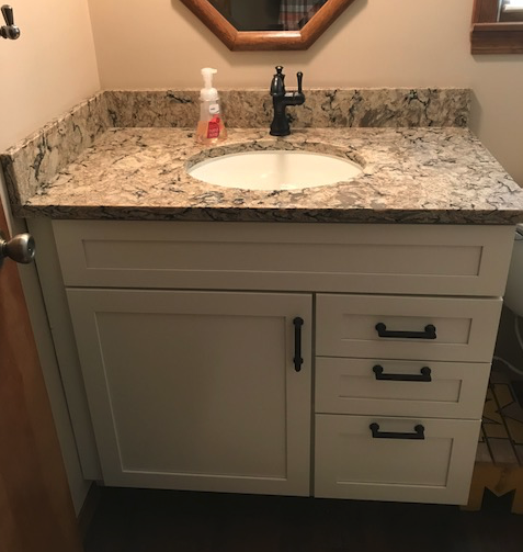 Kraftmaid Lyndale And Cambria Countertop Kitchen Chelsea Lumber