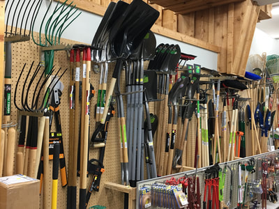 Shovels, Rakes, yard maintenance tools near Ann Arbor, MI